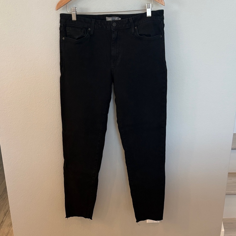 Just USA Women's Black Ankle Jeans